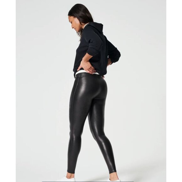 Spanx Black‎ Liquid Faux-Leather Leggings Size M Style 2437 Spanxshape Stretch - Picture 2 of 12